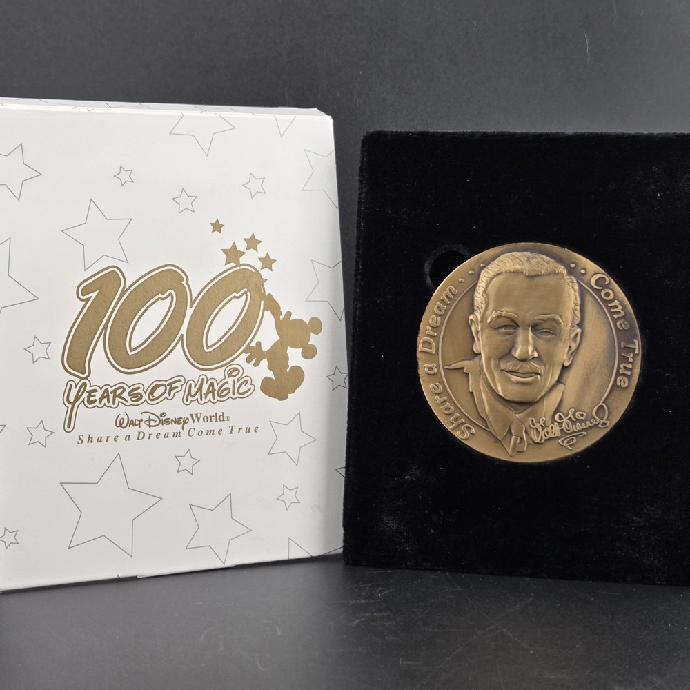 Cast Member 2001 Walt Disney World 100 Years Magic Bronze Medallion Coin Medal